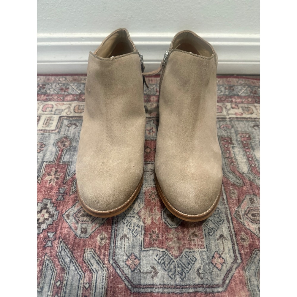 SoftWalk Womens Tan Suede Side Zip Ankle Booties Size 10M Almond Toe Low Heel